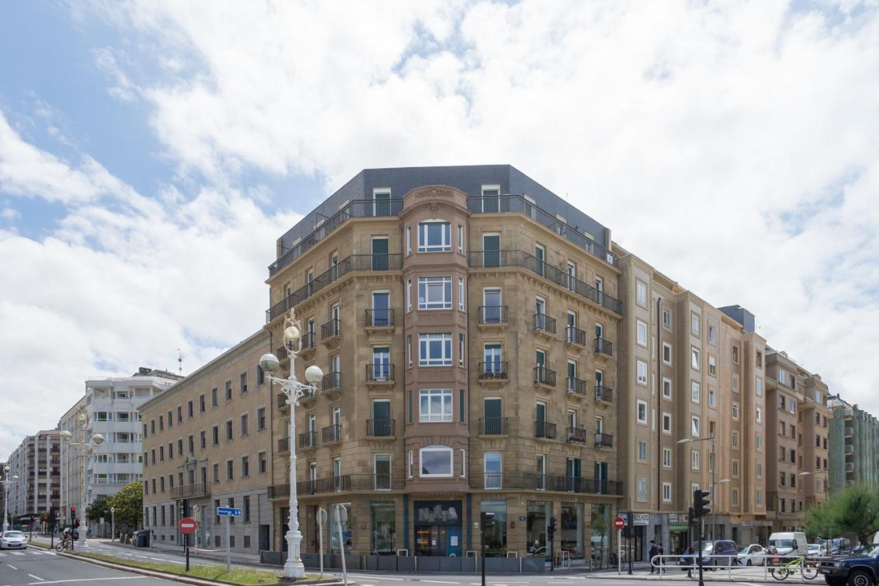 Mirador Zurriola - Iberorent Apartments Сан Себастиан Екстериор снимка