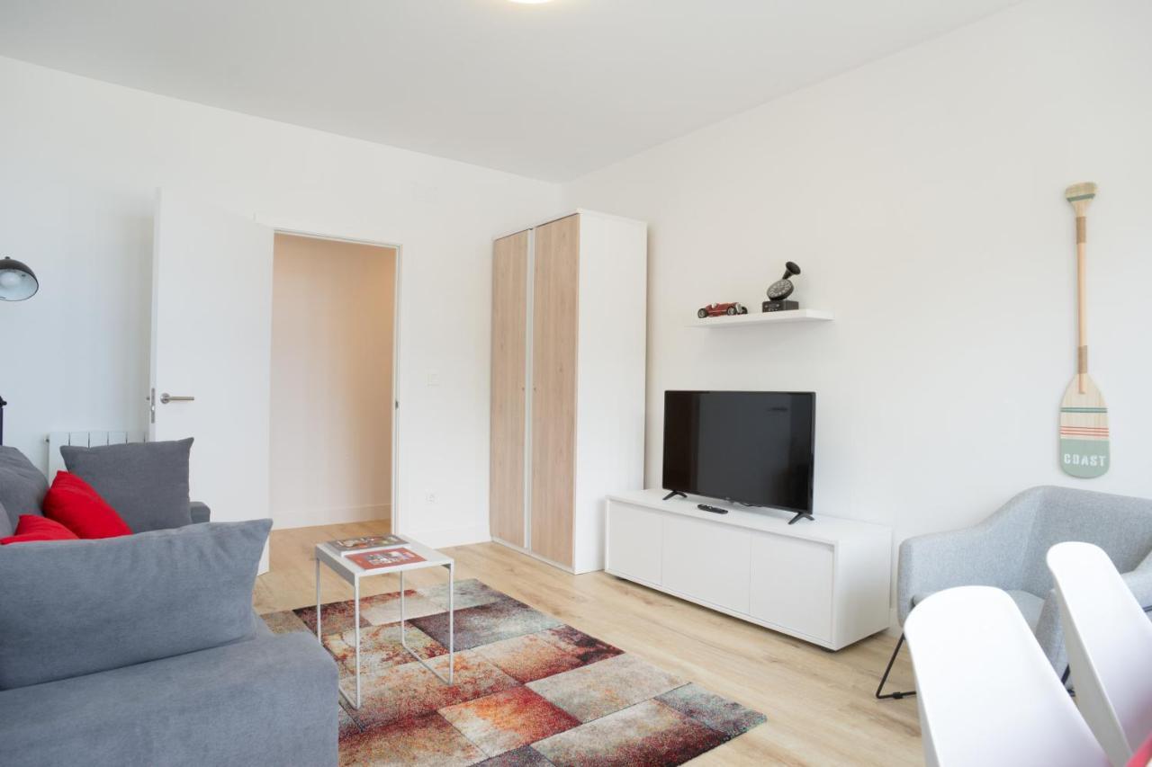 Mirador Zurriola - Iberorent Apartments Сан Себастиан Екстериор снимка
